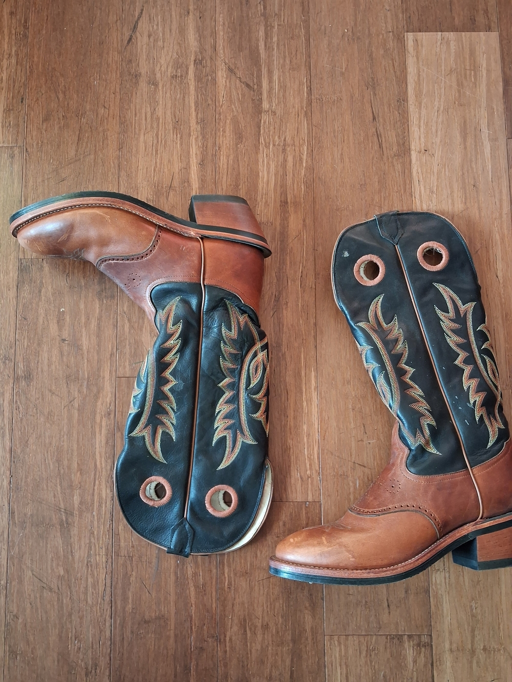 Tonyn Lama Classic Two-Tone Brown and Black Men’s Western Boot
